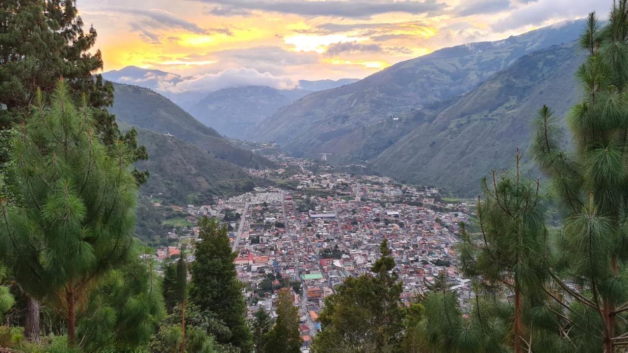 Premium Holiday Cabin - Spectacular Tungurahua Volcano View Баньйос Екстер'єр фото